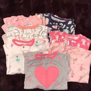 7 Carter’s pajamas size 12months